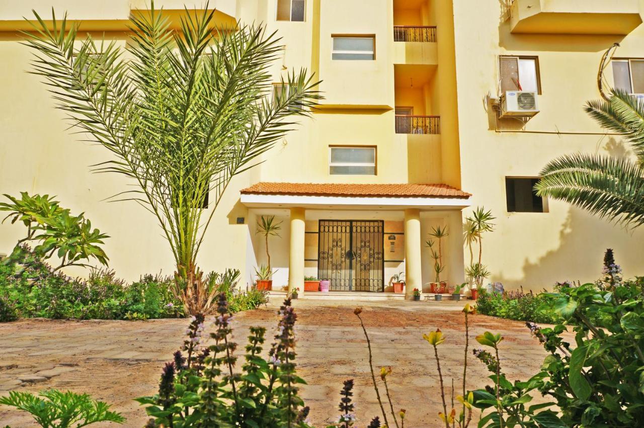 The Touristic Promenade Apartment Gurdaka Kültér fotó
